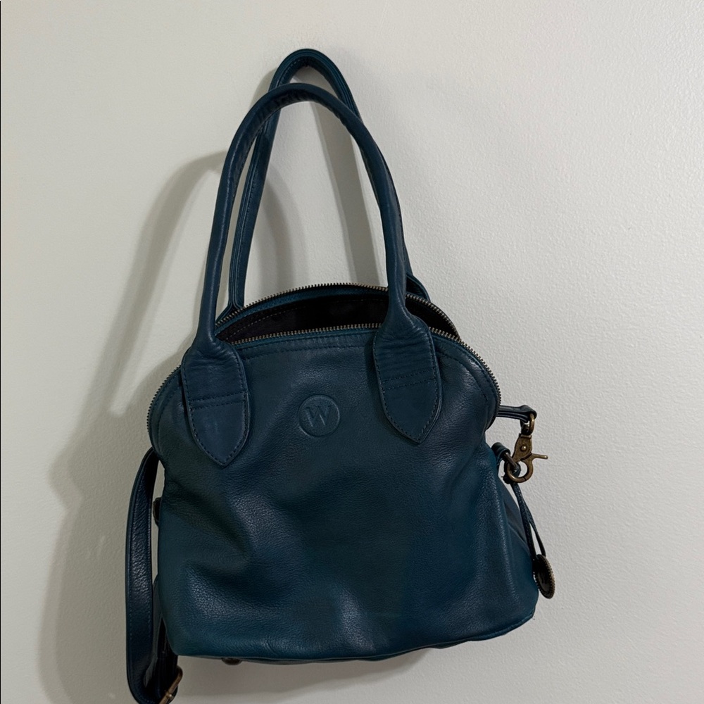 Elegant Blue Leather Handbag - Picture 1 of 7